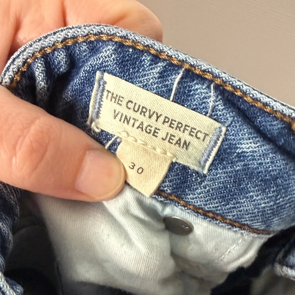 Madewell The Curvy Perfect Vintage Jeans - Picture 10 of 16